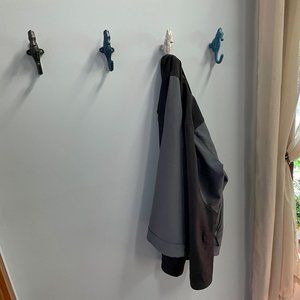 Set of 4 Cast Iron Seahorse Decorative Wall Hooks